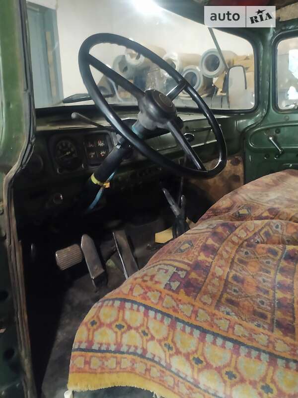 Самосвал ЗИЛ ММЗ 554 1987 в Кривом Роге