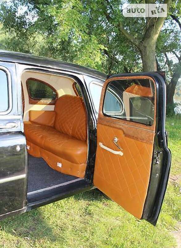 Лимузин ЗИМ 12 1954 в Киеве фото 18 Лимузин ЗИМ 12 1954 в Киеве