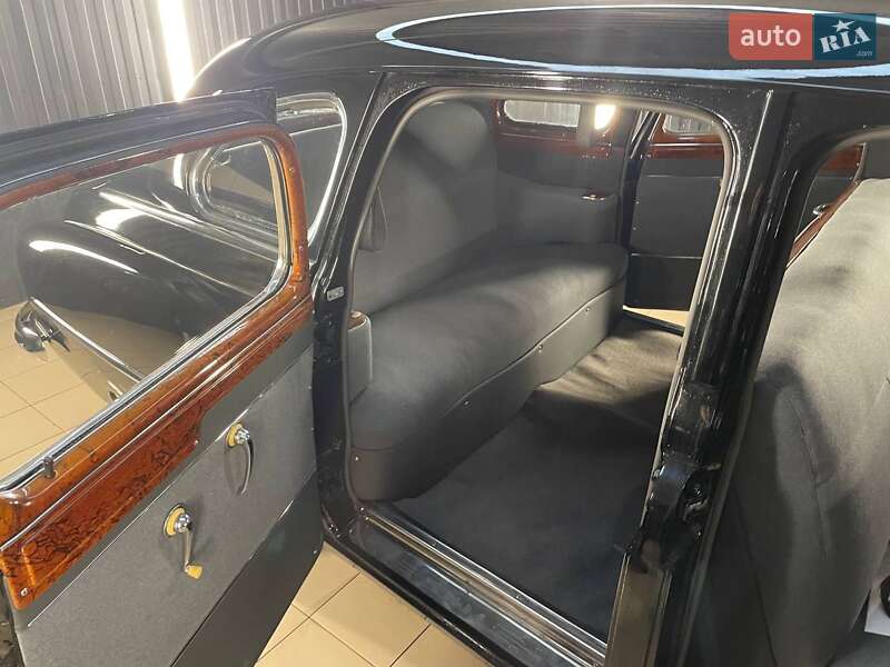 Седан ЗИМ 12 1955 в Киеве фото 14 Седан ЗИМ 12 1955 в Киеве