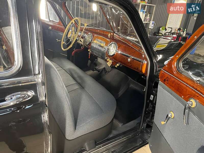 Седан ЗИМ 12 1955 в Киеве фото 17 Седан ЗИМ 12 1955 в Киеве