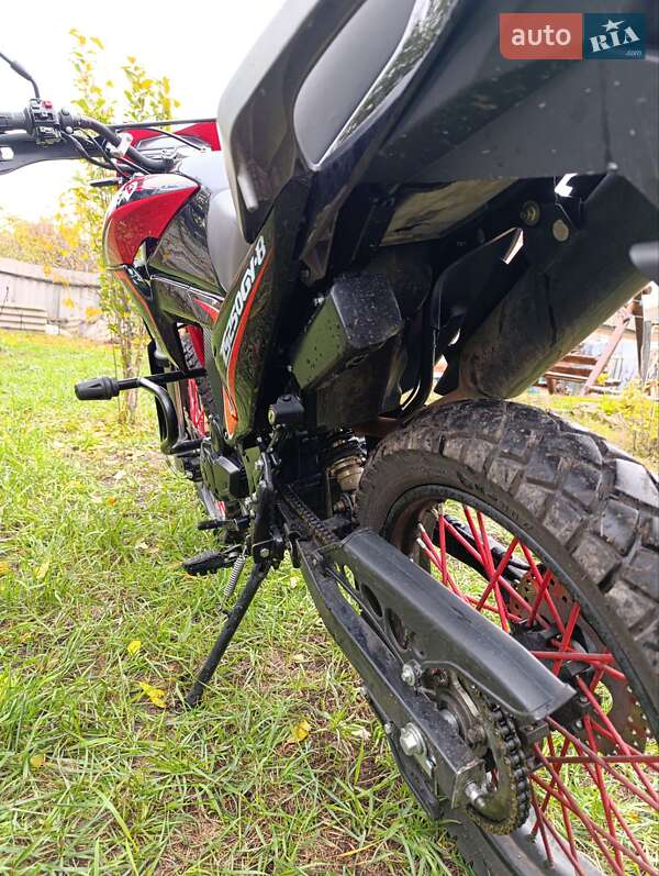 Мотоцикл Внедорожный (Enduro) Zonsen ZS250GY-8 2024 в Чугуеве фото 3 Мотоцикл Внедорожный (Enduro) Zonsen ZS250GY-8 2024 в Чугуеве