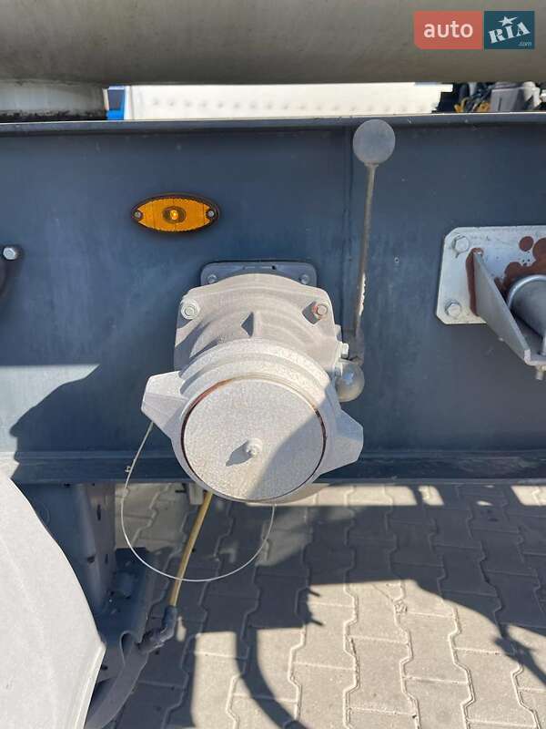 Цистерна полуприцеп Zorzi 36S 2008 в Виннице