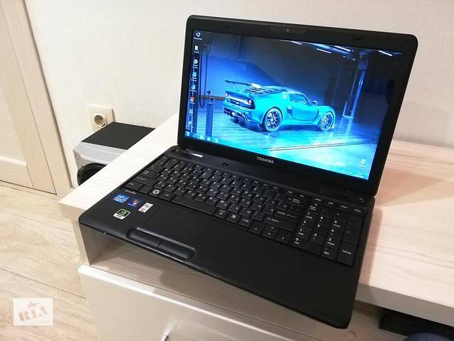 Красивый ,надежный ноутбук Toshiba Satellite C660(4ядра 4Гига)