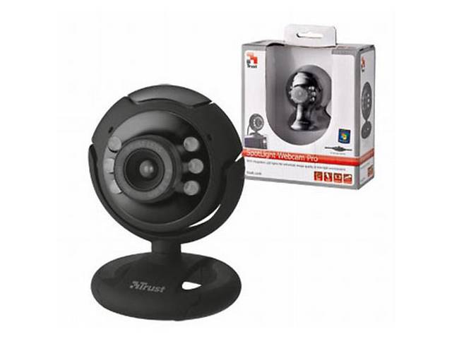 Веб-камера Trust SpotLight Webcam Pro (16428)