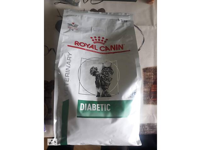купить бу Сухой корм для кошек Royal Canin Diabetic 1,2 кг в Киеве