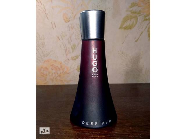 Парфюмированная вода Hugo Boss Deep Red