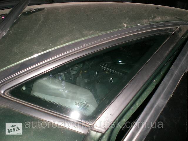 бу Скло дверей кузова на Audi A4 В6 в Луцьку