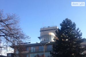 Сдается в аренду бокс в гаражном комплексе под легковое авто на 16 кв. м