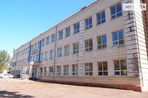 Продається приміщення вільного призначення 3393 кв. м в 3-поверховій будівлі
