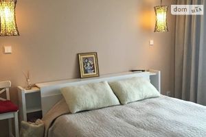 Продається 3-кімнатна квартира 90 кв. м у Тернополі