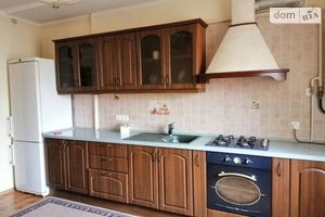 Продається 3-кімнатна квартира 102.4 кв. м у Одесі