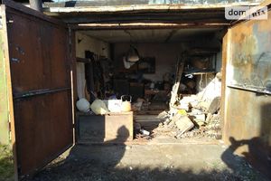 Продается бокс в гаражном комплексе под легковое авто на 20 кв. м
