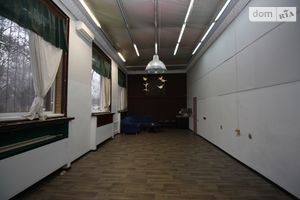 Сдается в аренду офис 70 кв. м в нежилом помещении в жилом доме