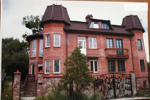 Сдается в аренду дом на 3 этажа 340 кв. м с баней/сауной