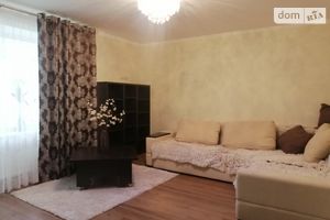 Сдается в аренду 3-комнатная квартира 140 кв. м в Тернополе
