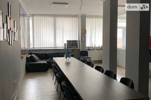Продается помещения свободного назначения 70 кв. м в 6-этажном здании