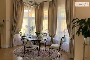 Продается дом на 2 этажа 195 кв. м с участком