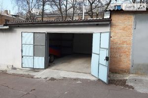 Продается отдельно стоящий гараж под легковое авто на 36 кв. м