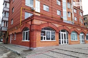 Продається нежитлове приміщення в житловому будинку 122 кв. м в 10-поверховій будівлі