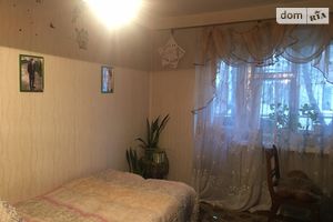 Продается 2-комнатная квартира 52 кв. м в Черновцах
