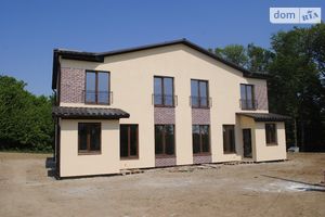 Продається будинок 2 поверховий 98 кв. м з садом