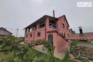 Продается дом на 2 этажа 214 кв. м с участком