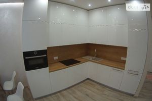 Продается 3-комнатная квартира 72 кв. м в Днепре