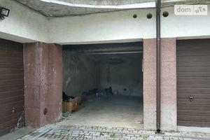 Продается бокс в гаражном комплексе под легковое авто на 17 кв. м