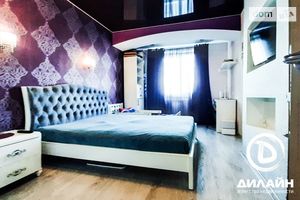 Продается 2-комнатная квартира 70 кв. м в Запорожье