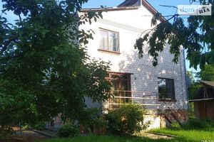Продается дом на 2 этажа 220 кв. м с садом