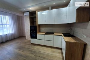 Продается 3-комнатная квартира 80 кв. м в Днепре