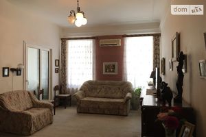 Продається 2-кімнатна квартира 65.4 кв. м у Одесі