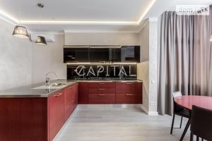Сдается в аренду 3-комнатная квартира 95 кв. м в Киеве