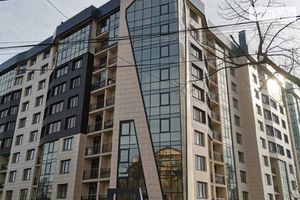 Продается объект сферы услуг 261 кв. м в 9-этажном здании