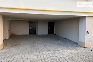 Сдается в аренду бокс в гаражном комплексе под легковое авто на 21.8 кв. м
