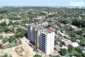 Продается 1-комнатная квартира 48.5 кв. м в Чернигове