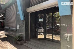 Здається в оренду приміщення вільного призначення 152 кв. м в 5-поверховій будівлі