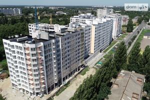 Продається 2-кімнатна квартира 88 кв. м у Чернігові