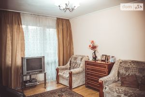 Продается 4-комнатная квартира 73 кв. м в Житомире