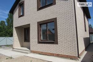 Продается дом на 2 этажа 130 кв. м с садом