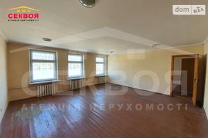 Сдается в аренду помещения свободного назначения 30 кв. м в 3-этажном здании
