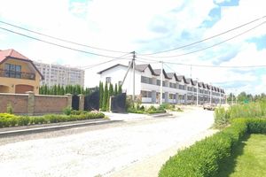 Продається будинок 2 поверховий 150 кв. м з садом