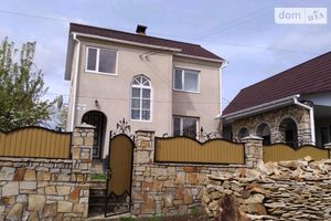Продается дом на 2 этажа 73 кв. м с бассейном