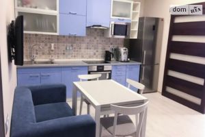 Продається 2-кімнатна квартира 65 кв. м у Одесі