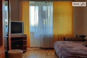 Продается 4-комнатная квартира 74 кв. м в Виннице