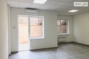 Здається в оренду приміщення вільного призначення 39 кв. м в 16-поверховій будівлі