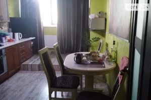 Продається 2-кімнатна квартира 64 кв. м у Одесі