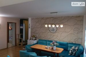 Продается 3-комнатная квартира 126 кв. м в Одессе