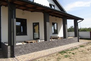 Продается дом на 2 этажа 180 кв. м с верандой