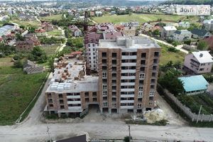 Продается 2-комнатная квартира 77.58 кв. м в Тернополе